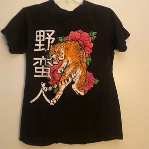 Black tiger Tee, (NO TAG)